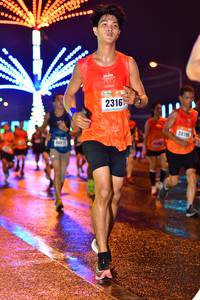 BIB: 2316, 2419
                            <button type="button" onclick="openModal(16533935)" class="btn btn-primary btn-sm float-right btn-popup" data-toggle="modal" data-target=".modal-high-quality">
                        <i class="fas fa-shopping-cart"></i> Add to Cart
                    </button>
                                            <button type="button" onclick="isThisMe(16533935, true)" class="btn btn-success btn-sm float-right btn-popup btn-isme hidden" data-toggle="tooltip" data-placement="bottom" title="นี่คือรูปของคุณใช่ไหม คลิกที่นี่เพื่อเอาเข้าอัลบั้ม">
                        <i class="fas fa-plus"></i> Add to album
                    </button>
                    <button type="button" onclick="isThisMe(16533935, false)" class="btn btn-warning btn-sm float-right btn-popup btn-isnotme hidden">
                        <i class="fas fa-ban"></i> Remove from album
                    </button>