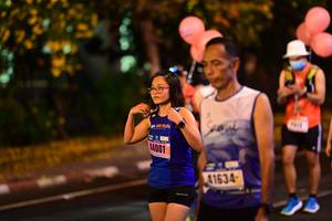 BIB: 4001, 41634
                            <button type="button" onclick="openModal(16719250)" class="btn btn-primary btn-sm float-right btn-popup" data-toggle="modal" data-target=".modal-high-quality">
                        <i class="fas fa-shopping-cart"></i> Add to Cart
                    </button>
                                            <button type="button" onclick="isThisMe(16719250, true)" class="btn btn-success btn-sm float-right btn-popup btn-isme hidden" data-toggle="tooltip" data-placement="bottom" title="นี่คือรูปของคุณใช่ไหม คลิกที่นี่เพื่อเอาเข้าอัลบั้ม">
                        <i class="fas fa-plus"></i> Add to album
                    </button>
                    <button type="button" onclick="isThisMe(16719250, false)" class="btn btn-warning btn-sm float-right btn-popup btn-isnotme hidden">
                        <i class="fas fa-ban"></i> Remove from album
                    </button>