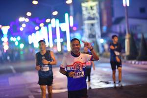 BIB: 40445
                            <button type="button" onclick="openModal(16502905)" class="btn btn-primary btn-sm float-right btn-popup" data-toggle="modal" data-target=".modal-high-quality">
                        <i class="fas fa-shopping-cart"></i> Add to Cart
                    </button>
                                            <button type="button" onclick="isThisMe(16502905, true)" class="btn btn-success btn-sm float-right btn-popup btn-isme hidden" data-toggle="tooltip" data-placement="bottom" title="นี่คือรูปของคุณใช่ไหม คลิกที่นี่เพื่อเอาเข้าอัลบั้ม">
                        <i class="fas fa-plus"></i> Add to album
                    </button>
                    <button type="button" onclick="isThisMe(16502905, false)" class="btn btn-warning btn-sm float-right btn-popup btn-isnotme hidden">
                        <i class="fas fa-ban"></i> Remove from album
                    </button>