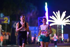 BIB: 0686, 44428
                            <button type="button" onclick="openModal(16735516)" class="btn btn-primary btn-sm float-right btn-popup" data-toggle="modal" data-target=".modal-high-quality">
                        <i class="fas fa-shopping-cart"></i> Add to Cart
                    </button>
                                            <button type="button" onclick="isThisMe(16735516, true)" class="btn btn-success btn-sm float-right btn-popup btn-isme hidden" data-toggle="tooltip" data-placement="bottom" title="นี่คือรูปของคุณใช่ไหม คลิกที่นี่เพื่อเอาเข้าอัลบั้ม">
                        <i class="fas fa-plus"></i> Add to album
                    </button>
                    <button type="button" onclick="isThisMe(16735516, false)" class="btn btn-warning btn-sm float-right btn-popup btn-isnotme hidden">
                        <i class="fas fa-ban"></i> Remove from album
                    </button>