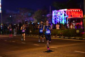 BIB: 41249
                            <button type="button" onclick="openModal(16493946)" class="btn btn-primary btn-sm float-right btn-popup" data-toggle="modal" data-target=".modal-high-quality">
                        <i class="fas fa-shopping-cart"></i> Add to Cart
                    </button>
                                            <button type="button" onclick="isThisMe(16493946, true)" class="btn btn-success btn-sm float-right btn-popup btn-isme hidden" data-toggle="tooltip" data-placement="bottom" title="นี่คือรูปของคุณใช่ไหม คลิกที่นี่เพื่อเอาเข้าอัลบั้ม">
                        <i class="fas fa-plus"></i> Add to album
                    </button>
                    <button type="button" onclick="isThisMe(16493946, false)" class="btn btn-warning btn-sm float-right btn-popup btn-isnotme hidden">
                        <i class="fas fa-ban"></i> Remove from album
                    </button>