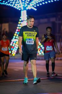 BIB: 41824, 40528, 0974
                            <button type="button" onclick="openModal(18237767)" class="btn btn-primary btn-sm float-right btn-popup" data-toggle="modal" data-target=".modal-high-quality">
                        <i class="fas fa-shopping-cart"></i> Add to Cart
                    </button>
                                            <button type="button" onclick="isThisMe(18237767, true)" class="btn btn-success btn-sm float-right btn-popup btn-isme hidden" data-toggle="tooltip" data-placement="bottom" title="นี่คือรูปของคุณใช่ไหม คลิกที่นี่เพื่อเอาเข้าอัลบั้ม">
                        <i class="fas fa-plus"></i> Add to album
                    </button>
                    <button type="button" onclick="isThisMe(18237767, false)" class="btn btn-warning btn-sm float-right btn-popup btn-isnotme hidden">
                        <i class="fas fa-ban"></i> Remove from album
                    </button>