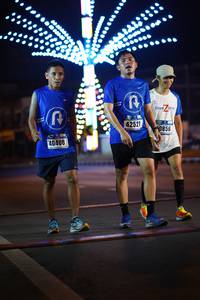 BIB: 42521, 0856, 40408
                            <button type="button" onclick="openModal(16382336)" class="btn btn-primary btn-sm float-right btn-popup" data-toggle="modal" data-target=".modal-high-quality">
                        <i class="fas fa-shopping-cart"></i> Add to Cart
                    </button>
                                            <button type="button" onclick="isThisMe(16382336, true)" class="btn btn-success btn-sm float-right btn-popup btn-isme hidden" data-toggle="tooltip" data-placement="bottom" title="นี่คือรูปของคุณใช่ไหม คลิกที่นี่เพื่อเอาเข้าอัลบั้ม">
                        <i class="fas fa-plus"></i> Add to album
                    </button>
                    <button type="button" onclick="isThisMe(16382336, false)" class="btn btn-warning btn-sm float-right btn-popup btn-isnotme hidden">
                        <i class="fas fa-ban"></i> Remove from album
                    </button>