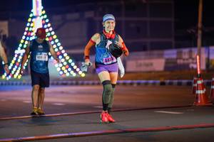 BIB: 408
                            <button type="button" onclick="openModal(18249024)" class="btn btn-primary btn-sm float-right btn-popup" data-toggle="modal" data-target=".modal-high-quality">
                        <i class="fas fa-shopping-cart"></i> Add to Cart
                    </button>
                                            <button type="button" onclick="isThisMe(18249024, true)" class="btn btn-success btn-sm float-right btn-popup btn-isme hidden" data-toggle="tooltip" data-placement="bottom" title="นี่คือรูปของคุณใช่ไหม คลิกที่นี่เพื่อเอาเข้าอัลบั้ม">
                        <i class="fas fa-plus"></i> Add to album
                    </button>
                    <button type="button" onclick="isThisMe(18249024, false)" class="btn btn-warning btn-sm float-right btn-popup btn-isnotme hidden">
                        <i class="fas fa-ban"></i> Remove from album
                    </button>