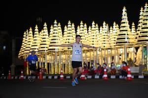 BIB: 41102
                            <button type="button" onclick="openModal(17250701)" class="btn btn-primary btn-sm float-right btn-popup" data-toggle="modal" data-target=".modal-high-quality">
                        <i class="fas fa-shopping-cart"></i> Add to Cart
                    </button>
                                            <button type="button" onclick="isThisMe(17250701, true)" class="btn btn-success btn-sm float-right btn-popup btn-isme hidden" data-toggle="tooltip" data-placement="bottom" title="นี่คือรูปของคุณใช่ไหม คลิกที่นี่เพื่อเอาเข้าอัลบั้ม">
                        <i class="fas fa-plus"></i> Add to album
                    </button>
                    <button type="button" onclick="isThisMe(17250701, false)" class="btn btn-warning btn-sm float-right btn-popup btn-isnotme hidden">
                        <i class="fas fa-ban"></i> Remove from album
                    </button>