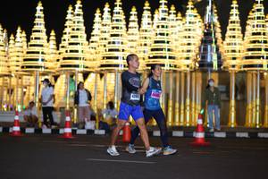 BIB: 406
                            <button type="button" onclick="openModal(17257153)" class="btn btn-primary btn-sm float-right btn-popup" data-toggle="modal" data-target=".modal-high-quality">
                        <i class="fas fa-shopping-cart"></i> Add to Cart
                    </button>
                                            <button type="button" onclick="isThisMe(17257153, true)" class="btn btn-success btn-sm float-right btn-popup btn-isme hidden" data-toggle="tooltip" data-placement="bottom" title="นี่คือรูปของคุณใช่ไหม คลิกที่นี่เพื่อเอาเข้าอัลบั้ม">
                        <i class="fas fa-plus"></i> Add to album
                    </button>
                    <button type="button" onclick="isThisMe(17257153, false)" class="btn btn-warning btn-sm float-right btn-popup btn-isnotme hidden">
                        <i class="fas fa-ban"></i> Remove from album
                    </button>