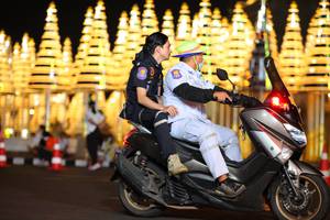 BIB: 
                            <button type="button" onclick="openModal(17252783)" class="btn btn-primary btn-sm float-right btn-popup" data-toggle="modal" data-target=".modal-high-quality">
                        <i class="fas fa-shopping-cart"></i> Add to Cart
                    </button>
                                            <button type="button" onclick="isThisMe(17252783, true)" class="btn btn-success btn-sm float-right btn-popup btn-isme hidden" data-toggle="tooltip" data-placement="bottom" title="นี่คือรูปของคุณใช่ไหม คลิกที่นี่เพื่อเอาเข้าอัลบั้ม">
                        <i class="fas fa-plus"></i> Add to album
                    </button>
                    <button type="button" onclick="isThisMe(17252783, false)" class="btn btn-warning btn-sm float-right btn-popup btn-isnotme hidden">
                        <i class="fas fa-ban"></i> Remove from album
                    </button>