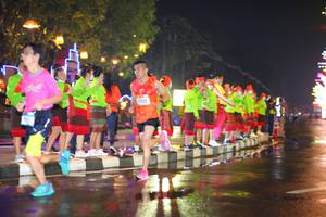 BIB: 1225
                            <button type="button" onclick="openModal(17055088)" class="btn btn-primary btn-sm float-right btn-popup" data-toggle="modal" data-target=".modal-high-quality">
                        <i class="fas fa-shopping-cart"></i> Add to Cart
                    </button>
                                            <button type="button" onclick="isThisMe(17055088, true)" class="btn btn-success btn-sm float-right btn-popup btn-isme hidden" data-toggle="tooltip" data-placement="bottom" title="นี่คือรูปของคุณใช่ไหม คลิกที่นี่เพื่อเอาเข้าอัลบั้ม">
                        <i class="fas fa-plus"></i> Add to album
                    </button>
                    <button type="button" onclick="isThisMe(17055088, false)" class="btn btn-warning btn-sm float-right btn-popup btn-isnotme hidden">
                        <i class="fas fa-ban"></i> Remove from album
                    </button>