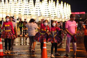 BIB: 
                            <button type="button" onclick="openModal(17051404)" class="btn btn-primary btn-sm float-right btn-popup" data-toggle="modal" data-target=".modal-high-quality">
                        <i class="fas fa-shopping-cart"></i> Add to Cart
                    </button>
                                            <button type="button" onclick="isThisMe(17051404, true)" class="btn btn-success btn-sm float-right btn-popup btn-isme hidden" data-toggle="tooltip" data-placement="bottom" title="นี่คือรูปของคุณใช่ไหม คลิกที่นี่เพื่อเอาเข้าอัลบั้ม">
                        <i class="fas fa-plus"></i> Add to album
                    </button>
                    <button type="button" onclick="isThisMe(17051404, false)" class="btn btn-warning btn-sm float-right btn-popup btn-isnotme hidden">
                        <i class="fas fa-ban"></i> Remove from album
                    </button>