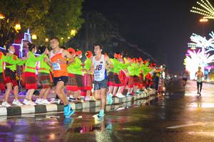 BIB: 619, 023
                            <button type="button" onclick="openModal(17054529)" class="btn btn-primary btn-sm float-right btn-popup" data-toggle="modal" data-target=".modal-high-quality">
                        <i class="fas fa-shopping-cart"></i> Add to Cart
                    </button>
                                            <button type="button" onclick="isThisMe(17054529, true)" class="btn btn-success btn-sm float-right btn-popup btn-isme hidden" data-toggle="tooltip" data-placement="bottom" title="นี่คือรูปของคุณใช่ไหม คลิกที่นี่เพื่อเอาเข้าอัลบั้ม">
                        <i class="fas fa-plus"></i> Add to album
                    </button>
                    <button type="button" onclick="isThisMe(17054529, false)" class="btn btn-warning btn-sm float-right btn-popup btn-isnotme hidden">
                        <i class="fas fa-ban"></i> Remove from album
                    </button>