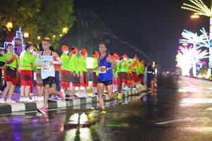 BIB: 20924
                            <button type="button" onclick="openModal(17052657)" class="btn btn-primary btn-sm float-right btn-popup" data-toggle="modal" data-target=".modal-high-quality">
                        <i class="fas fa-shopping-cart"></i> Add to Cart
                    </button>
                                            <button type="button" onclick="isThisMe(17052657, true)" class="btn btn-success btn-sm float-right btn-popup btn-isme hidden" data-toggle="tooltip" data-placement="bottom" title="นี่คือรูปของคุณใช่ไหม คลิกที่นี่เพื่อเอาเข้าอัลบั้ม">
                        <i class="fas fa-plus"></i> Add to album
                    </button>
                    <button type="button" onclick="isThisMe(17052657, false)" class="btn btn-warning btn-sm float-right btn-popup btn-isnotme hidden">
                        <i class="fas fa-ban"></i> Remove from album
                    </button>