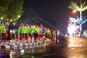 BIB: 
                            <button type="button" onclick="openModal(17051974)" class="btn btn-primary btn-sm float-right btn-popup" data-toggle="modal" data-target=".modal-high-quality">
                        <i class="fas fa-shopping-cart"></i> Add to Cart
                    </button>
                                            <button type="button" onclick="isThisMe(17051974, true)" class="btn btn-success btn-sm float-right btn-popup btn-isme hidden" data-toggle="tooltip" data-placement="bottom" title="นี่คือรูปของคุณใช่ไหม คลิกที่นี่เพื่อเอาเข้าอัลบั้ม">
                        <i class="fas fa-plus"></i> Add to album
                    </button>
                    <button type="button" onclick="isThisMe(17051974, false)" class="btn btn-warning btn-sm float-right btn-popup btn-isnotme hidden">
                        <i class="fas fa-ban"></i> Remove from album
                    </button>