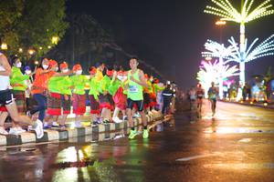 BIB: 
                            <button type="button" onclick="openModal(17052956)" class="btn btn-primary btn-sm float-right btn-popup" data-toggle="modal" data-target=".modal-high-quality">
                        <i class="fas fa-shopping-cart"></i> Add to Cart
                    </button>
                                            <button type="button" onclick="isThisMe(17052956, true)" class="btn btn-success btn-sm float-right btn-popup btn-isme hidden" data-toggle="tooltip" data-placement="bottom" title="นี่คือรูปของคุณใช่ไหม คลิกที่นี่เพื่อเอาเข้าอัลบั้ม">
                        <i class="fas fa-plus"></i> Add to album
                    </button>
                    <button type="button" onclick="isThisMe(17052956, false)" class="btn btn-warning btn-sm float-right btn-popup btn-isnotme hidden">
                        <i class="fas fa-ban"></i> Remove from album
                    </button>