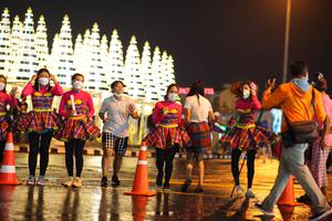 BIB: 
                            <button type="button" onclick="openModal(17051519)" class="btn btn-primary btn-sm float-right btn-popup" data-toggle="modal" data-target=".modal-high-quality">
                        <i class="fas fa-shopping-cart"></i> Add to Cart
                    </button>
                                            <button type="button" onclick="isThisMe(17051519, true)" class="btn btn-success btn-sm float-right btn-popup btn-isme hidden" data-toggle="tooltip" data-placement="bottom" title="นี่คือรูปของคุณใช่ไหม คลิกที่นี่เพื่อเอาเข้าอัลบั้ม">
                        <i class="fas fa-plus"></i> Add to album
                    </button>
                    <button type="button" onclick="isThisMe(17051519, false)" class="btn btn-warning btn-sm float-right btn-popup btn-isnotme hidden">
                        <i class="fas fa-ban"></i> Remove from album
                    </button>