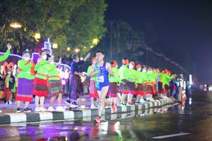 BIB: 844
                            <button type="button" onclick="openModal(17051963)" class="btn btn-primary btn-sm float-right btn-popup" data-toggle="modal" data-target=".modal-high-quality">
                        <i class="fas fa-shopping-cart"></i> Add to Cart
                    </button>
                                            <button type="button" onclick="isThisMe(17051963, true)" class="btn btn-success btn-sm float-right btn-popup btn-isme hidden" data-toggle="tooltip" data-placement="bottom" title="นี่คือรูปของคุณใช่ไหม คลิกที่นี่เพื่อเอาเข้าอัลบั้ม">
                        <i class="fas fa-plus"></i> Add to album
                    </button>
                    <button type="button" onclick="isThisMe(17051963, false)" class="btn btn-warning btn-sm float-right btn-popup btn-isnotme hidden">
                        <i class="fas fa-ban"></i> Remove from album
                    </button>