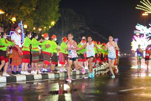 BIB: 244
                            <button type="button" onclick="openModal(17055987)" class="btn btn-primary btn-sm float-right btn-popup" data-toggle="modal" data-target=".modal-high-quality">
                        <i class="fas fa-shopping-cart"></i> Add to Cart
                    </button>
                                            <button type="button" onclick="isThisMe(17055987, true)" class="btn btn-success btn-sm float-right btn-popup btn-isme hidden" data-toggle="tooltip" data-placement="bottom" title="นี่คือรูปของคุณใช่ไหม คลิกที่นี่เพื่อเอาเข้าอัลบั้ม">
                        <i class="fas fa-plus"></i> Add to album
                    </button>
                    <button type="button" onclick="isThisMe(17055987, false)" class="btn btn-warning btn-sm float-right btn-popup btn-isnotme hidden">
                        <i class="fas fa-ban"></i> Remove from album
                    </button>