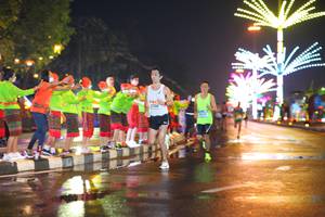 BIB: 2350
                            <button type="button" onclick="openModal(17052941)" class="btn btn-primary btn-sm float-right btn-popup" data-toggle="modal" data-target=".modal-high-quality">
                        <i class="fas fa-shopping-cart"></i> Add to Cart
                    </button>
                                            <button type="button" onclick="isThisMe(17052941, true)" class="btn btn-success btn-sm float-right btn-popup btn-isme hidden" data-toggle="tooltip" data-placement="bottom" title="นี่คือรูปของคุณใช่ไหม คลิกที่นี่เพื่อเอาเข้าอัลบั้ม">
                        <i class="fas fa-plus"></i> Add to album
                    </button>
                    <button type="button" onclick="isThisMe(17052941, false)" class="btn btn-warning btn-sm float-right btn-popup btn-isnotme hidden">
                        <i class="fas fa-ban"></i> Remove from album
                    </button>