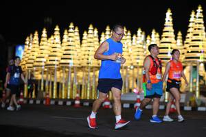 BIB: 200
                            <button type="button" onclick="openModal(17111266)" class="btn btn-primary btn-sm float-right btn-popup" data-toggle="modal" data-target=".modal-high-quality">
                        <i class="fas fa-shopping-cart"></i> Add to Cart
                    </button>
                                            <button type="button" onclick="isThisMe(17111266, true)" class="btn btn-success btn-sm float-right btn-popup btn-isme hidden" data-toggle="tooltip" data-placement="bottom" title="นี่คือรูปของคุณใช่ไหม คลิกที่นี่เพื่อเอาเข้าอัลบั้ม">
                        <i class="fas fa-plus"></i> Add to album
                    </button>
                    <button type="button" onclick="isThisMe(17111266, false)" class="btn btn-warning btn-sm float-right btn-popup btn-isnotme hidden">
                        <i class="fas fa-ban"></i> Remove from album
                    </button>
