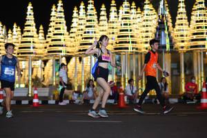 BIB: 25637, 40216
                            <button type="button" onclick="openModal(17135762)" class="btn btn-primary btn-sm float-right btn-popup" data-toggle="modal" data-target=".modal-high-quality">
                        <i class="fas fa-shopping-cart"></i> Add to Cart
                    </button>
                                            <button type="button" onclick="isThisMe(17135762, true)" class="btn btn-success btn-sm float-right btn-popup btn-isme hidden" data-toggle="tooltip" data-placement="bottom" title="นี่คือรูปของคุณใช่ไหม คลิกที่นี่เพื่อเอาเข้าอัลบั้ม">
                        <i class="fas fa-plus"></i> Add to album
                    </button>
                    <button type="button" onclick="isThisMe(17135762, false)" class="btn btn-warning btn-sm float-right btn-popup btn-isnotme hidden">
                        <i class="fas fa-ban"></i> Remove from album
                    </button>