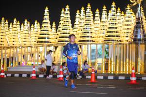 BIB: 4198
                            <button type="button" onclick="openModal(18185808)" class="btn btn-primary btn-sm float-right btn-popup" data-toggle="modal" data-target=".modal-high-quality">
                        <i class="fas fa-shopping-cart"></i> Add to Cart
                    </button>
                                            <button type="button" onclick="isThisMe(18185808, true)" class="btn btn-success btn-sm float-right btn-popup btn-isme hidden" data-toggle="tooltip" data-placement="bottom" title="นี่คือรูปของคุณใช่ไหม คลิกที่นี่เพื่อเอาเข้าอัลบั้ม">
                        <i class="fas fa-plus"></i> Add to album
                    </button>
                    <button type="button" onclick="isThisMe(18185808, false)" class="btn btn-warning btn-sm float-right btn-popup btn-isnotme hidden">
                        <i class="fas fa-ban"></i> Remove from album
                    </button>