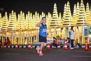 BIB: 40672
                            <button type="button" onclick="openModal(18185675)" class="btn btn-primary btn-sm float-right btn-popup" data-toggle="modal" data-target=".modal-high-quality">
                        <i class="fas fa-shopping-cart"></i> Add to Cart
                    </button>
                                            <button type="button" onclick="isThisMe(18185675, true)" class="btn btn-success btn-sm float-right btn-popup btn-isme hidden" data-toggle="tooltip" data-placement="bottom" title="นี่คือรูปของคุณใช่ไหม คลิกที่นี่เพื่อเอาเข้าอัลบั้ม">
                        <i class="fas fa-plus"></i> Add to album
                    </button>
                    <button type="button" onclick="isThisMe(18185675, false)" class="btn btn-warning btn-sm float-right btn-popup btn-isnotme hidden">
                        <i class="fas fa-ban"></i> Remove from album
                    </button>