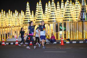 BIB: 
                            <button type="button" onclick="openModal(18185322)" class="btn btn-primary btn-sm float-right btn-popup" data-toggle="modal" data-target=".modal-high-quality">
                        <i class="fas fa-shopping-cart"></i> Add to Cart
                    </button>
                                            <button type="button" onclick="isThisMe(18185322, true)" class="btn btn-success btn-sm float-right btn-popup btn-isme hidden" data-toggle="tooltip" data-placement="bottom" title="นี่คือรูปของคุณใช่ไหม คลิกที่นี่เพื่อเอาเข้าอัลบั้ม">
                        <i class="fas fa-plus"></i> Add to album
                    </button>
                    <button type="button" onclick="isThisMe(18185322, false)" class="btn btn-warning btn-sm float-right btn-popup btn-isnotme hidden">
                        <i class="fas fa-ban"></i> Remove from album
                    </button>