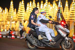 BIB: 
                            <button type="button" onclick="openModal(18185252)" class="btn btn-primary btn-sm float-right btn-popup" data-toggle="modal" data-target=".modal-high-quality">
                        <i class="fas fa-shopping-cart"></i> Add to Cart
                    </button>
                                            <button type="button" onclick="isThisMe(18185252, true)" class="btn btn-success btn-sm float-right btn-popup btn-isme hidden" data-toggle="tooltip" data-placement="bottom" title="นี่คือรูปของคุณใช่ไหม คลิกที่นี่เพื่อเอาเข้าอัลบั้ม">
                        <i class="fas fa-plus"></i> Add to album
                    </button>
                    <button type="button" onclick="isThisMe(18185252, false)" class="btn btn-warning btn-sm float-right btn-popup btn-isnotme hidden">
                        <i class="fas fa-ban"></i> Remove from album
                    </button>