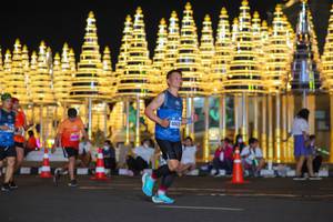 BIB: 406
                            <button type="button" onclick="openModal(18169526)" class="btn btn-primary btn-sm float-right btn-popup" data-toggle="modal" data-target=".modal-high-quality">
                        <i class="fas fa-shopping-cart"></i> Add to Cart
                    </button>
                                            <button type="button" onclick="isThisMe(18169526, true)" class="btn btn-success btn-sm float-right btn-popup btn-isme hidden" data-toggle="tooltip" data-placement="bottom" title="นี่คือรูปของคุณใช่ไหม คลิกที่นี่เพื่อเอาเข้าอัลบั้ม">
                        <i class="fas fa-plus"></i> Add to album
                    </button>
                    <button type="button" onclick="isThisMe(18169526, false)" class="btn btn-warning btn-sm float-right btn-popup btn-isnotme hidden">
                        <i class="fas fa-ban"></i> Remove from album
                    </button>
