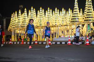 BIB: 
                            <button type="button" onclick="openModal(18185731)" class="btn btn-primary btn-sm float-right btn-popup" data-toggle="modal" data-target=".modal-high-quality">
                        <i class="fas fa-shopping-cart"></i> Add to Cart
                    </button>
                                            <button type="button" onclick="isThisMe(18185731, true)" class="btn btn-success btn-sm float-right btn-popup btn-isme hidden" data-toggle="tooltip" data-placement="bottom" title="นี่คือรูปของคุณใช่ไหม คลิกที่นี่เพื่อเอาเข้าอัลบั้ม">
                        <i class="fas fa-plus"></i> Add to album
                    </button>
                    <button type="button" onclick="isThisMe(18185731, false)" class="btn btn-warning btn-sm float-right btn-popup btn-isnotme hidden">
                        <i class="fas fa-ban"></i> Remove from album
                    </button>