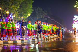 BIB: 
                            <button type="button" onclick="openModal(18104067)" class="btn btn-primary btn-sm float-right btn-popup" data-toggle="modal" data-target=".modal-high-quality">
                        <i class="fas fa-shopping-cart"></i> Add to Cart
                    </button>
                                            <button type="button" onclick="isThisMe(18104067, true)" class="btn btn-success btn-sm float-right btn-popup btn-isme hidden" data-toggle="tooltip" data-placement="bottom" title="นี่คือรูปของคุณใช่ไหม คลิกที่นี่เพื่อเอาเข้าอัลบั้ม">
                        <i class="fas fa-plus"></i> Add to album
                    </button>
                    <button type="button" onclick="isThisMe(18104067, false)" class="btn btn-warning btn-sm float-right btn-popup btn-isnotme hidden">
                        <i class="fas fa-ban"></i> Remove from album
                    </button>