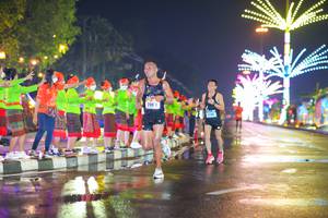 BIB: 200
                            <button type="button" onclick="openModal(18104656)" class="btn btn-primary btn-sm float-right btn-popup" data-toggle="modal" data-target=".modal-high-quality">
                        <i class="fas fa-shopping-cart"></i> Add to Cart
                    </button>
                                            <button type="button" onclick="isThisMe(18104656, true)" class="btn btn-success btn-sm float-right btn-popup btn-isme hidden" data-toggle="tooltip" data-placement="bottom" title="นี่คือรูปของคุณใช่ไหม คลิกที่นี่เพื่อเอาเข้าอัลบั้ม">
                        <i class="fas fa-plus"></i> Add to album
                    </button>
                    <button type="button" onclick="isThisMe(18104656, false)" class="btn btn-warning btn-sm float-right btn-popup btn-isnotme hidden">
                        <i class="fas fa-ban"></i> Remove from album
                    </button>