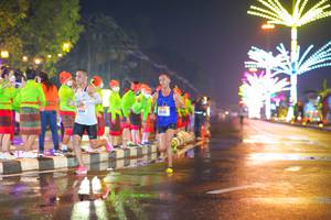 BIB: 3834, 201
                            <button type="button" onclick="openModal(18104516)" class="btn btn-primary btn-sm float-right btn-popup" data-toggle="modal" data-target=".modal-high-quality">
                        <i class="fas fa-shopping-cart"></i> Add to Cart
                    </button>
                                            <button type="button" onclick="isThisMe(18104516, true)" class="btn btn-success btn-sm float-right btn-popup btn-isme hidden" data-toggle="tooltip" data-placement="bottom" title="นี่คือรูปของคุณใช่ไหม คลิกที่นี่เพื่อเอาเข้าอัลบั้ม">
                        <i class="fas fa-plus"></i> Add to album
                    </button>
                    <button type="button" onclick="isThisMe(18104516, false)" class="btn btn-warning btn-sm float-right btn-popup btn-isnotme hidden">
                        <i class="fas fa-ban"></i> Remove from album
                    </button>