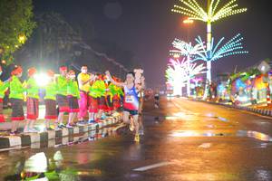 BIB: 0144
                            <button type="button" onclick="openModal(18104728)" class="btn btn-primary btn-sm float-right btn-popup" data-toggle="modal" data-target=".modal-high-quality">
                        <i class="fas fa-shopping-cart"></i> Add to Cart
                    </button>
                                            <button type="button" onclick="isThisMe(18104728, true)" class="btn btn-success btn-sm float-right btn-popup btn-isme hidden" data-toggle="tooltip" data-placement="bottom" title="นี่คือรูปของคุณใช่ไหม คลิกที่นี่เพื่อเอาเข้าอัลบั้ม">
                        <i class="fas fa-plus"></i> Add to album
                    </button>
                    <button type="button" onclick="isThisMe(18104728, false)" class="btn btn-warning btn-sm float-right btn-popup btn-isnotme hidden">
                        <i class="fas fa-ban"></i> Remove from album
                    </button>