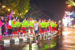 BIB: 40174
                            <button type="button" onclick="openModal(18104795)" class="btn btn-primary btn-sm float-right btn-popup" data-toggle="modal" data-target=".modal-high-quality">
                        <i class="fas fa-shopping-cart"></i> Add to Cart
                    </button>
                                            <button type="button" onclick="isThisMe(18104795, true)" class="btn btn-success btn-sm float-right btn-popup btn-isme hidden" data-toggle="tooltip" data-placement="bottom" title="นี่คือรูปของคุณใช่ไหม คลิกที่นี่เพื่อเอาเข้าอัลบั้ม">
                        <i class="fas fa-plus"></i> Add to album
                    </button>
                    <button type="button" onclick="isThisMe(18104795, false)" class="btn btn-warning btn-sm float-right btn-popup btn-isnotme hidden">
                        <i class="fas fa-ban"></i> Remove from album
                    </button>