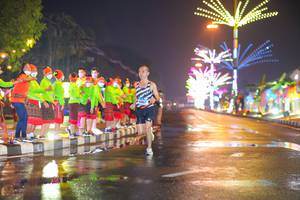 BIB: 
                            <button type="button" onclick="openModal(18104604)" class="btn btn-primary btn-sm float-right btn-popup" data-toggle="modal" data-target=".modal-high-quality">
                        <i class="fas fa-shopping-cart"></i> Add to Cart
                    </button>
                                            <button type="button" onclick="isThisMe(18104604, true)" class="btn btn-success btn-sm float-right btn-popup btn-isme hidden" data-toggle="tooltip" data-placement="bottom" title="นี่คือรูปของคุณใช่ไหม คลิกที่นี่เพื่อเอาเข้าอัลบั้ม">
                        <i class="fas fa-plus"></i> Add to album
                    </button>
                    <button type="button" onclick="isThisMe(18104604, false)" class="btn btn-warning btn-sm float-right btn-popup btn-isnotme hidden">
                        <i class="fas fa-ban"></i> Remove from album
                    </button>