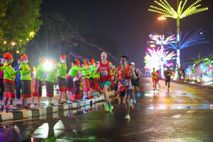 BIB: 276
                            <button type="button" onclick="openModal(18104779)" class="btn btn-primary btn-sm float-right btn-popup" data-toggle="modal" data-target=".modal-high-quality">
                        <i class="fas fa-shopping-cart"></i> Add to Cart
                    </button>
                                            <button type="button" onclick="isThisMe(18104779, true)" class="btn btn-success btn-sm float-right btn-popup btn-isme hidden" data-toggle="tooltip" data-placement="bottom" title="นี่คือรูปของคุณใช่ไหม คลิกที่นี่เพื่อเอาเข้าอัลบั้ม">
                        <i class="fas fa-plus"></i> Add to album
                    </button>
                    <button type="button" onclick="isThisMe(18104779, false)" class="btn btn-warning btn-sm float-right btn-popup btn-isnotme hidden">
                        <i class="fas fa-ban"></i> Remove from album
                    </button>