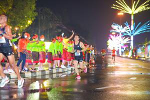 BIB: 011
                            <button type="button" onclick="openModal(18104657)" class="btn btn-primary btn-sm float-right btn-popup" data-toggle="modal" data-target=".modal-high-quality">
                        <i class="fas fa-shopping-cart"></i> Add to Cart
                    </button>
                                            <button type="button" onclick="isThisMe(18104657, true)" class="btn btn-success btn-sm float-right btn-popup btn-isme hidden" data-toggle="tooltip" data-placement="bottom" title="นี่คือรูปของคุณใช่ไหม คลิกที่นี่เพื่อเอาเข้าอัลบั้ม">
                        <i class="fas fa-plus"></i> Add to album
                    </button>
                    <button type="button" onclick="isThisMe(18104657, false)" class="btn btn-warning btn-sm float-right btn-popup btn-isnotme hidden">
                        <i class="fas fa-ban"></i> Remove from album
                    </button>