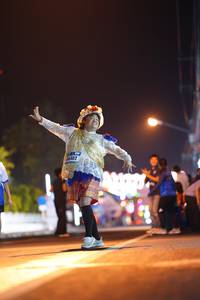 BIB: 8402
                            <button type="button" onclick="openModal(16251766)" class="btn btn-primary btn-sm float-right btn-popup" data-toggle="modal" data-target=".modal-high-quality">
                        <i class="fas fa-shopping-cart"></i> Add to Cart
                    </button>
                                            <button type="button" onclick="isThisMe(16251766, true)" class="btn btn-success btn-sm float-right btn-popup btn-isme hidden" data-toggle="tooltip" data-placement="bottom" title="นี่คือรูปของคุณใช่ไหม คลิกที่นี่เพื่อเอาเข้าอัลบั้ม">
                        <i class="fas fa-plus"></i> Add to album
                    </button>
                    <button type="button" onclick="isThisMe(16251766, false)" class="btn btn-warning btn-sm float-right btn-popup btn-isnotme hidden">
                        <i class="fas fa-ban"></i> Remove from album
                    </button>