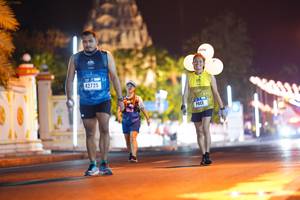 BIB: 42725
                            <button type="button" onclick="openModal(16253944)" class="btn btn-primary btn-sm float-right btn-popup" data-toggle="modal" data-target=".modal-high-quality">
                        <i class="fas fa-shopping-cart"></i> Add to Cart
                    </button>
                                            <button type="button" onclick="isThisMe(16253944, true)" class="btn btn-success btn-sm float-right btn-popup btn-isme hidden" data-toggle="tooltip" data-placement="bottom" title="นี่คือรูปของคุณใช่ไหม คลิกที่นี่เพื่อเอาเข้าอัลบั้ม">
                        <i class="fas fa-plus"></i> Add to album
                    </button>
                    <button type="button" onclick="isThisMe(16253944, false)" class="btn btn-warning btn-sm float-right btn-popup btn-isnotme hidden">
                        <i class="fas fa-ban"></i> Remove from album
                    </button>