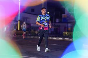 BIB: 374
                            <button type="button" onclick="openModal(17867345)" class="btn btn-primary btn-sm float-right btn-popup" data-toggle="modal" data-target=".modal-high-quality">
                        <i class="fas fa-shopping-cart"></i> Add to Cart
                    </button>
                                            <button type="button" onclick="isThisMe(17867345, true)" class="btn btn-success btn-sm float-right btn-popup btn-isme hidden" data-toggle="tooltip" data-placement="bottom" title="นี่คือรูปของคุณใช่ไหม คลิกที่นี่เพื่อเอาเข้าอัลบั้ม">
                        <i class="fas fa-plus"></i> Add to album
                    </button>
                    <button type="button" onclick="isThisMe(17867345, false)" class="btn btn-warning btn-sm float-right btn-popup btn-isnotme hidden">
                        <i class="fas fa-ban"></i> Remove from album
                    </button>