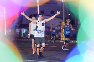 BIB: 4133, 415, 68402
                            <button type="button" onclick="openModal(17867776)" class="btn btn-primary btn-sm float-right btn-popup" data-toggle="modal" data-target=".modal-high-quality">
                        <i class="fas fa-shopping-cart"></i> Add to Cart
                    </button>
                                            <button type="button" onclick="isThisMe(17867776, true)" class="btn btn-success btn-sm float-right btn-popup btn-isme hidden" data-toggle="tooltip" data-placement="bottom" title="นี่คือรูปของคุณใช่ไหม คลิกที่นี่เพื่อเอาเข้าอัลบั้ม">
                        <i class="fas fa-plus"></i> Add to album
                    </button>
                    <button type="button" onclick="isThisMe(17867776, false)" class="btn btn-warning btn-sm float-right btn-popup btn-isnotme hidden">
                        <i class="fas fa-ban"></i> Remove from album
                    </button>