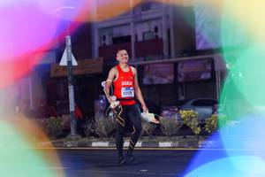 BIB: 42129
                            <button type="button" onclick="openModal(17868021)" class="btn btn-primary btn-sm float-right btn-popup" data-toggle="modal" data-target=".modal-high-quality">
                        <i class="fas fa-shopping-cart"></i> Add to Cart
                    </button>
                                            <button type="button" onclick="isThisMe(17868021, true)" class="btn btn-success btn-sm float-right btn-popup btn-isme hidden" data-toggle="tooltip" data-placement="bottom" title="นี่คือรูปของคุณใช่ไหม คลิกที่นี่เพื่อเอาเข้าอัลบั้ม">
                        <i class="fas fa-plus"></i> Add to album
                    </button>
                    <button type="button" onclick="isThisMe(17868021, false)" class="btn btn-warning btn-sm float-right btn-popup btn-isnotme hidden">
                        <i class="fas fa-ban"></i> Remove from album
                    </button>