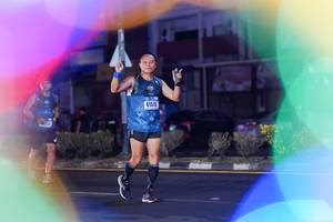 BIB: 41515
                            <button type="button" onclick="openModal(17868107)" class="btn btn-primary btn-sm float-right btn-popup" data-toggle="modal" data-target=".modal-high-quality">
                        <i class="fas fa-shopping-cart"></i> Add to Cart
                    </button>
                                            <button type="button" onclick="isThisMe(17868107, true)" class="btn btn-success btn-sm float-right btn-popup btn-isme hidden" data-toggle="tooltip" data-placement="bottom" title="นี่คือรูปของคุณใช่ไหม คลิกที่นี่เพื่อเอาเข้าอัลบั้ม">
                        <i class="fas fa-plus"></i> Add to album
                    </button>
                    <button type="button" onclick="isThisMe(17868107, false)" class="btn btn-warning btn-sm float-right btn-popup btn-isnotme hidden">
                        <i class="fas fa-ban"></i> Remove from album
                    </button>