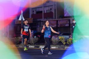 BIB: 42195
                            <button type="button" onclick="openModal(17868046)" class="btn btn-primary btn-sm float-right btn-popup" data-toggle="modal" data-target=".modal-high-quality">
                        <i class="fas fa-shopping-cart"></i> Add to Cart
                    </button>
                                            <button type="button" onclick="isThisMe(17868046, true)" class="btn btn-success btn-sm float-right btn-popup btn-isme hidden" data-toggle="tooltip" data-placement="bottom" title="นี่คือรูปของคุณใช่ไหม คลิกที่นี่เพื่อเอาเข้าอัลบั้ม">
                        <i class="fas fa-plus"></i> Add to album
                    </button>
                    <button type="button" onclick="isThisMe(17868046, false)" class="btn btn-warning btn-sm float-right btn-popup btn-isnotme hidden">
                        <i class="fas fa-ban"></i> Remove from album
                    </button>