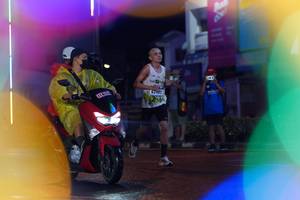 BIB: 62402
                            <button type="button" onclick="openModal(16224694)" class="btn btn-primary btn-sm float-right btn-popup" data-toggle="modal" data-target=".modal-high-quality">
                        <i class="fas fa-shopping-cart"></i> Add to Cart
                    </button>
                                            <button type="button" onclick="isThisMe(16224694, true)" class="btn btn-success btn-sm float-right btn-popup btn-isme hidden" data-toggle="tooltip" data-placement="bottom" title="นี่คือรูปของคุณใช่ไหม คลิกที่นี่เพื่อเอาเข้าอัลบั้ม">
                        <i class="fas fa-plus"></i> Add to album
                    </button>
                    <button type="button" onclick="isThisMe(16224694, false)" class="btn btn-warning btn-sm float-right btn-popup btn-isnotme hidden">
                        <i class="fas fa-ban"></i> Remove from album
                    </button>