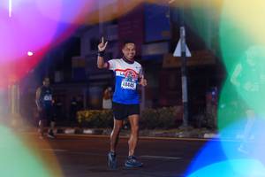 BIB: 40445
                            <button type="button" onclick="openModal(17334140)" class="btn btn-primary btn-sm float-right btn-popup" data-toggle="modal" data-target=".modal-high-quality">
                        <i class="fas fa-shopping-cart"></i> Add to Cart
                    </button>
                                            <button type="button" onclick="isThisMe(17334140, true)" class="btn btn-success btn-sm float-right btn-popup btn-isme hidden" data-toggle="tooltip" data-placement="bottom" title="นี่คือรูปของคุณใช่ไหม คลิกที่นี่เพื่อเอาเข้าอัลบั้ม">
                        <i class="fas fa-plus"></i> Add to album
                    </button>
                    <button type="button" onclick="isThisMe(17334140, false)" class="btn btn-warning btn-sm float-right btn-popup btn-isnotme hidden">
                        <i class="fas fa-ban"></i> Remove from album
                    </button>