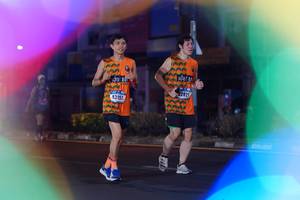 BIB: 12821, 43197
                            <button type="button" onclick="openModal(17331289)" class="btn btn-primary btn-sm float-right btn-popup" data-toggle="modal" data-target=".modal-high-quality">
                        <i class="fas fa-shopping-cart"></i> Add to Cart
                    </button>
                                            <button type="button" onclick="isThisMe(17331289, true)" class="btn btn-success btn-sm float-right btn-popup btn-isme hidden" data-toggle="tooltip" data-placement="bottom" title="นี่คือรูปของคุณใช่ไหม คลิกที่นี่เพื่อเอาเข้าอัลบั้ม">
                        <i class="fas fa-plus"></i> Add to album
                    </button>
                    <button type="button" onclick="isThisMe(17331289, false)" class="btn btn-warning btn-sm float-right btn-popup btn-isnotme hidden">
                        <i class="fas fa-ban"></i> Remove from album
                    </button>