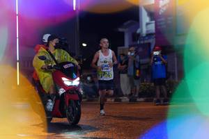 BIB: 62402
                            <button type="button" onclick="openModal(16224725)" class="btn btn-primary btn-sm float-right btn-popup" data-toggle="modal" data-target=".modal-high-quality">
                        <i class="fas fa-shopping-cart"></i> Add to Cart
                    </button>
                                            <button type="button" onclick="isThisMe(16224725, true)" class="btn btn-success btn-sm float-right btn-popup btn-isme hidden" data-toggle="tooltip" data-placement="bottom" title="นี่คือรูปของคุณใช่ไหม คลิกที่นี่เพื่อเอาเข้าอัลบั้ม">
                        <i class="fas fa-plus"></i> Add to album
                    </button>
                    <button type="button" onclick="isThisMe(16224725, false)" class="btn btn-warning btn-sm float-right btn-popup btn-isnotme hidden">
                        <i class="fas fa-ban"></i> Remove from album
                    </button>