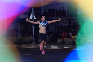 BIB: 40652
                            <button type="button" onclick="openModal(17315518)" class="btn btn-primary btn-sm float-right btn-popup" data-toggle="modal" data-target=".modal-high-quality">
                        <i class="fas fa-shopping-cart"></i> Add to Cart
                    </button>
                                            <button type="button" onclick="isThisMe(17315518, true)" class="btn btn-success btn-sm float-right btn-popup btn-isme hidden" data-toggle="tooltip" data-placement="bottom" title="นี่คือรูปของคุณใช่ไหม คลิกที่นี่เพื่อเอาเข้าอัลบั้ม">
                        <i class="fas fa-plus"></i> Add to album
                    </button>
                    <button type="button" onclick="isThisMe(17315518, false)" class="btn btn-warning btn-sm float-right btn-popup btn-isnotme hidden">
                        <i class="fas fa-ban"></i> Remove from album
                    </button>