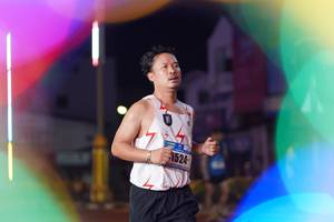 BIB: 1524
                            <button type="button" onclick="openModal(17319293)" class="btn btn-primary btn-sm float-right btn-popup" data-toggle="modal" data-target=".modal-high-quality">
                        <i class="fas fa-shopping-cart"></i> Add to Cart
                    </button>
                                            <button type="button" onclick="isThisMe(17319293, true)" class="btn btn-success btn-sm float-right btn-popup btn-isme hidden" data-toggle="tooltip" data-placement="bottom" title="นี่คือรูปของคุณใช่ไหม คลิกที่นี่เพื่อเอาเข้าอัลบั้ม">
                        <i class="fas fa-plus"></i> Add to album
                    </button>
                    <button type="button" onclick="isThisMe(17319293, false)" class="btn btn-warning btn-sm float-right btn-popup btn-isnotme hidden">
                        <i class="fas fa-ban"></i> Remove from album
                    </button>